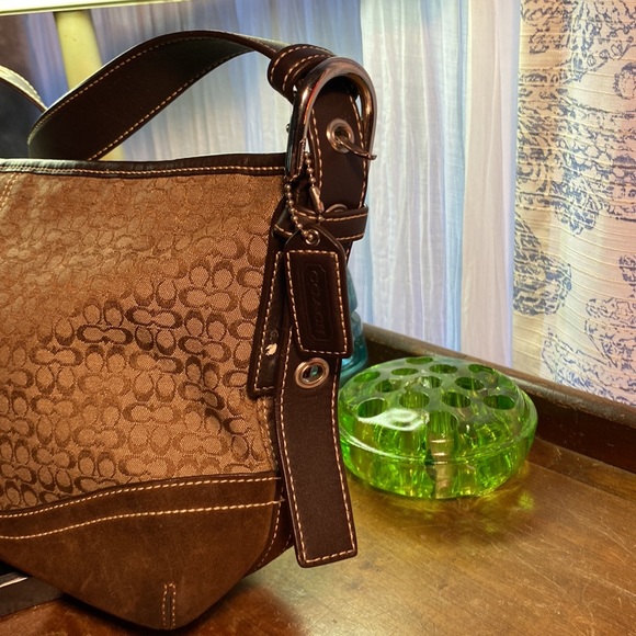 Brown Coach Signature Hobo Bag No. G0785-10945 adjustable strap - Picture 9 of 16